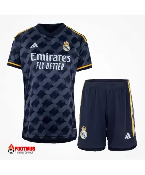 Maillot extérieur + short Real Madrid 2023/24